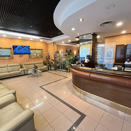 Hotel Valganna Milano Esterno foto