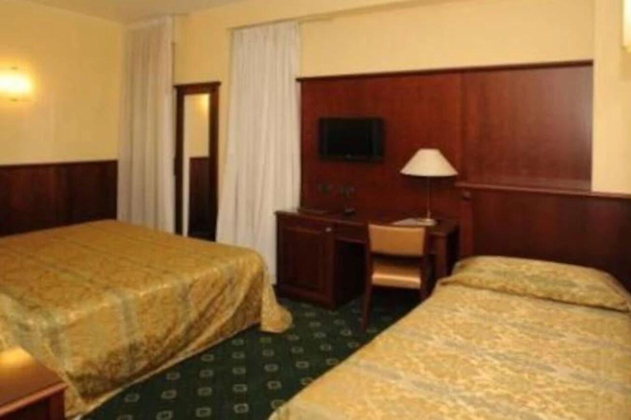 Hotel Valganna Milano Esterno foto