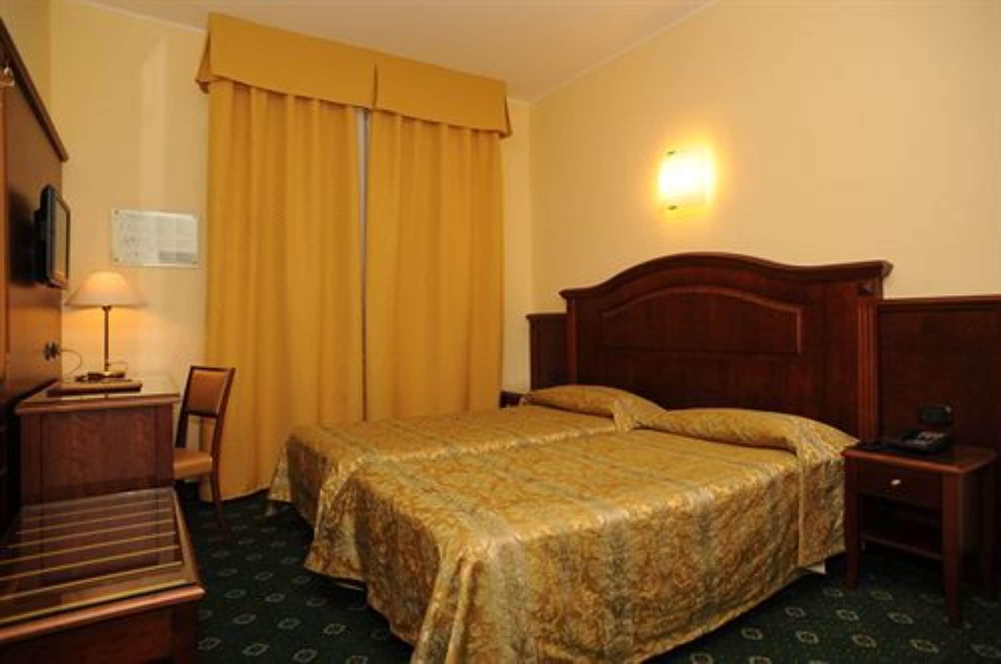 Hotel Valganna Milano Esterno foto