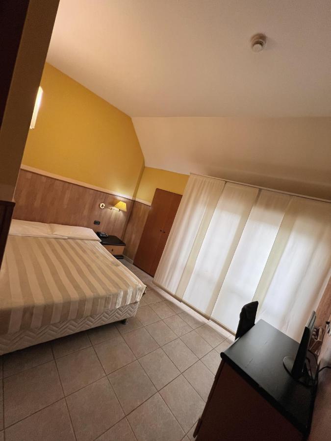 Hotel Valganna Milano Esterno foto