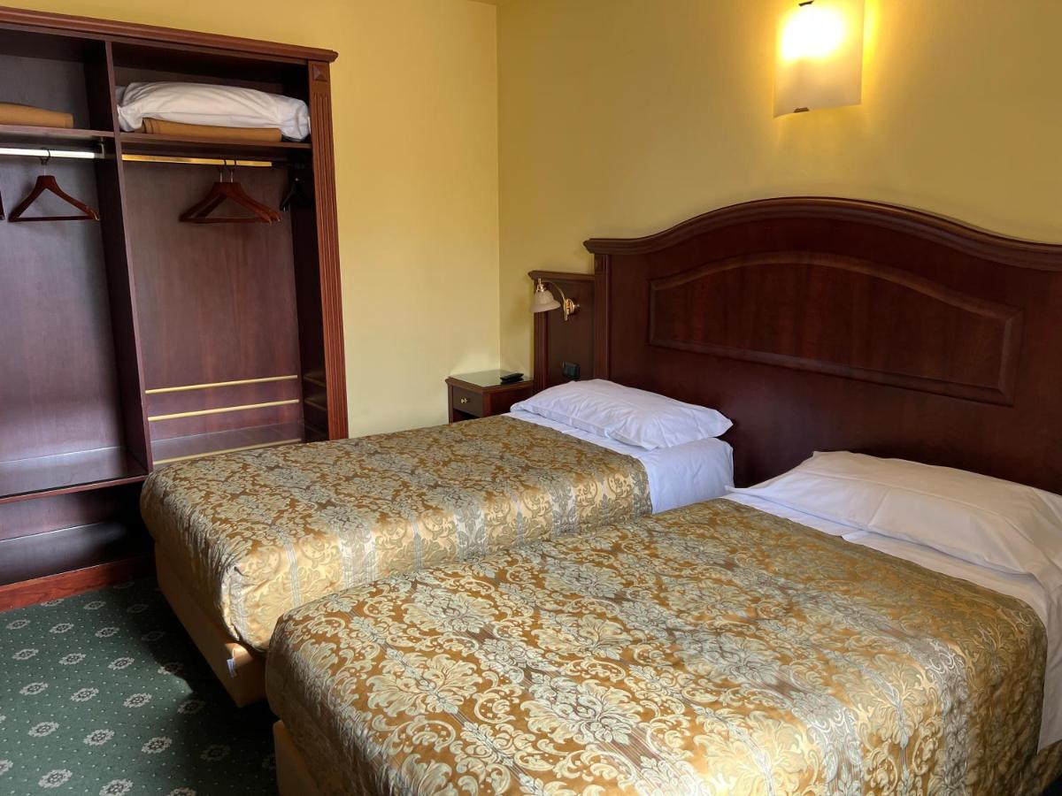 Hotel Valganna Milano Esterno foto