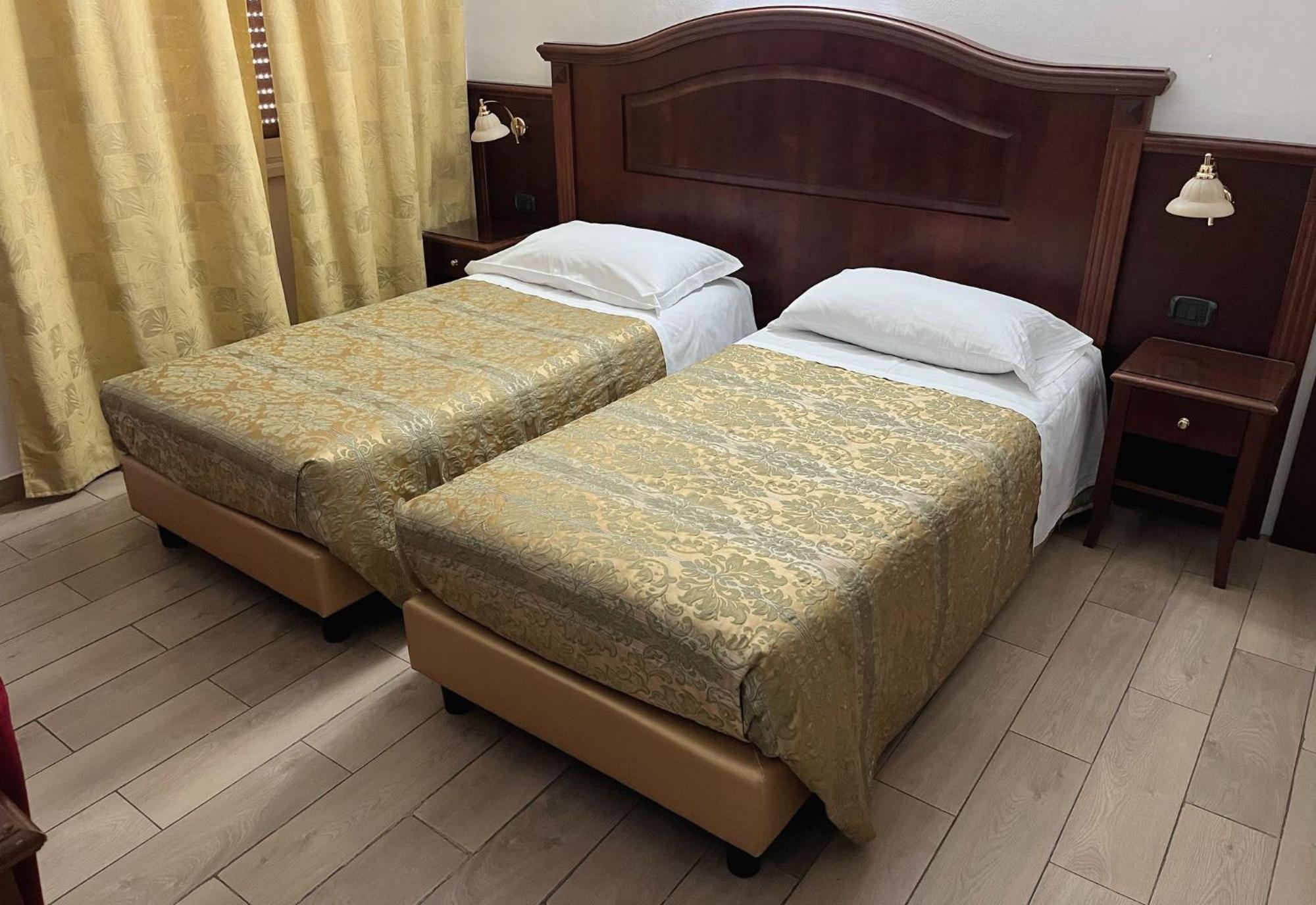 Hotel Valganna Milano Esterno foto