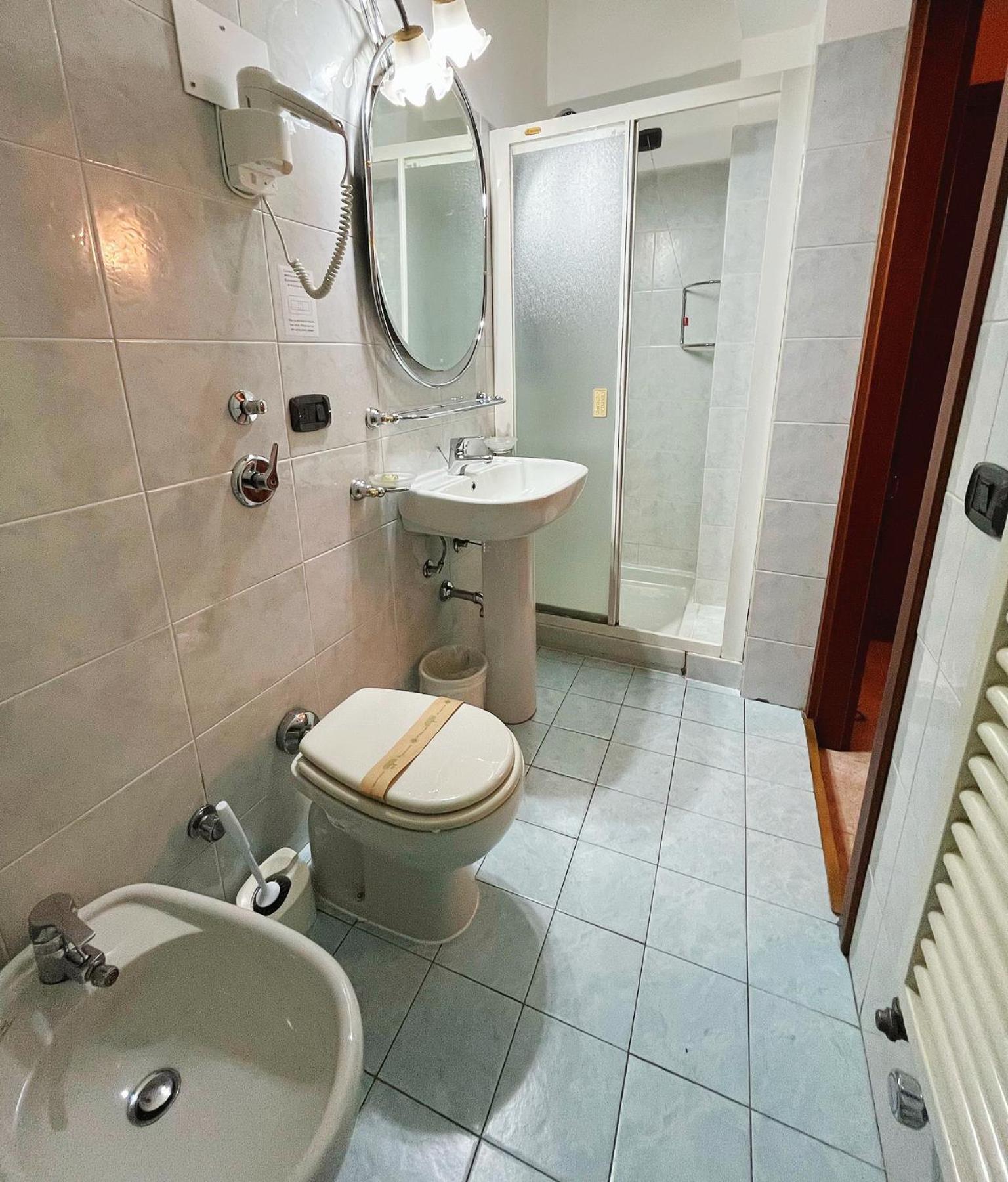 Hotel Valganna Milano Esterno foto